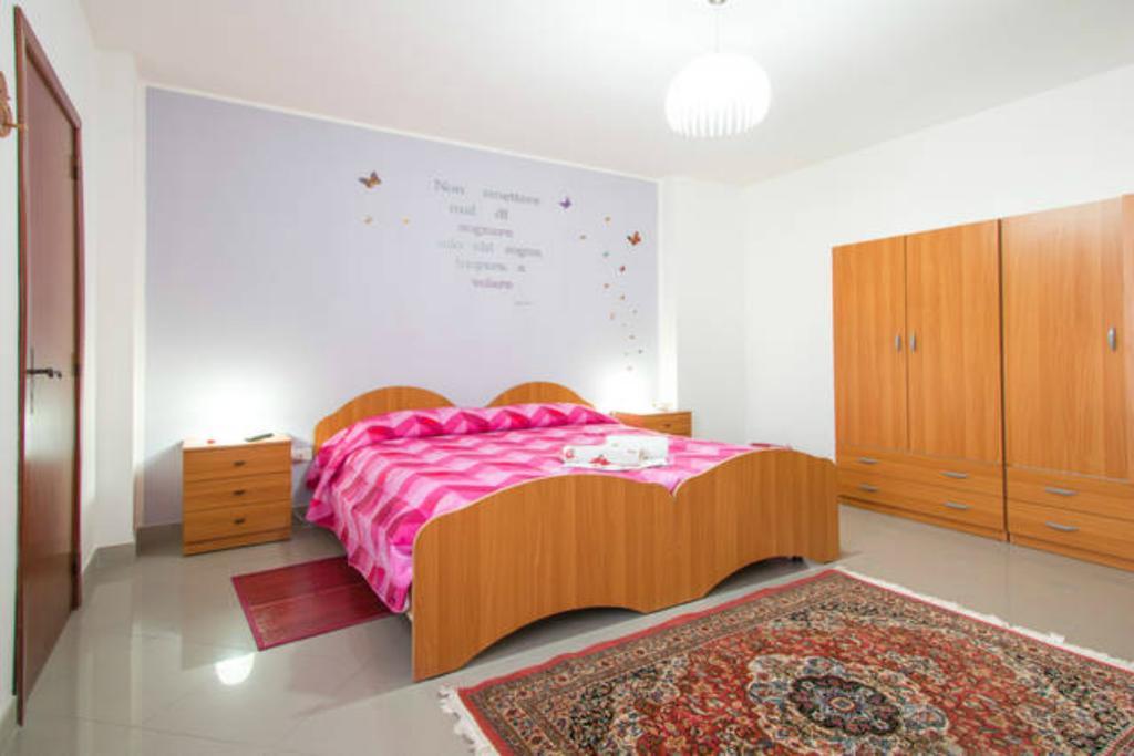 Lo Specchio Del Salento Bed & Breakfast Lecce Room photo