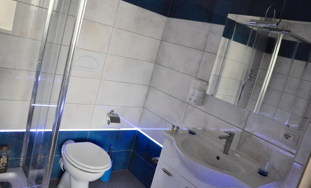 Lo Specchio Del Salento Bed & Breakfast Lecce Exterior photo